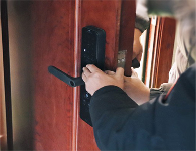 和布克赛尔24小时上门开锁公司